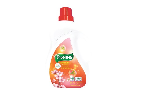 Nước giặt BIO NINE 3.6kg - Hương ngàn hoa (04 chai/thùng)